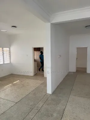 5bdrm House in East Legon for rent