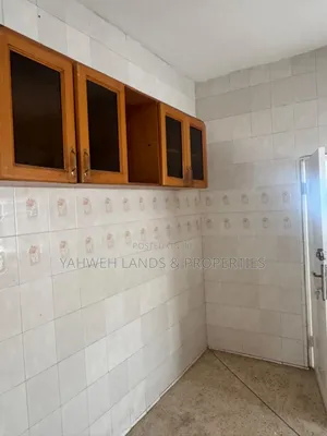 5bdrm House in East Legon for rent