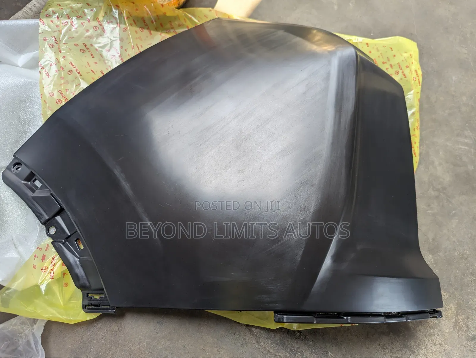 Honda CRV Cr-v 2017,2018,2019,2020,2021 Back Bumper Top/ Top Bumper