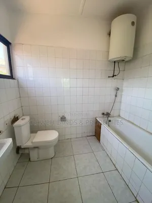 3bdrm House in Nungua for sale