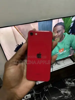 Apple iPhone SE (2020) 64 GB Red