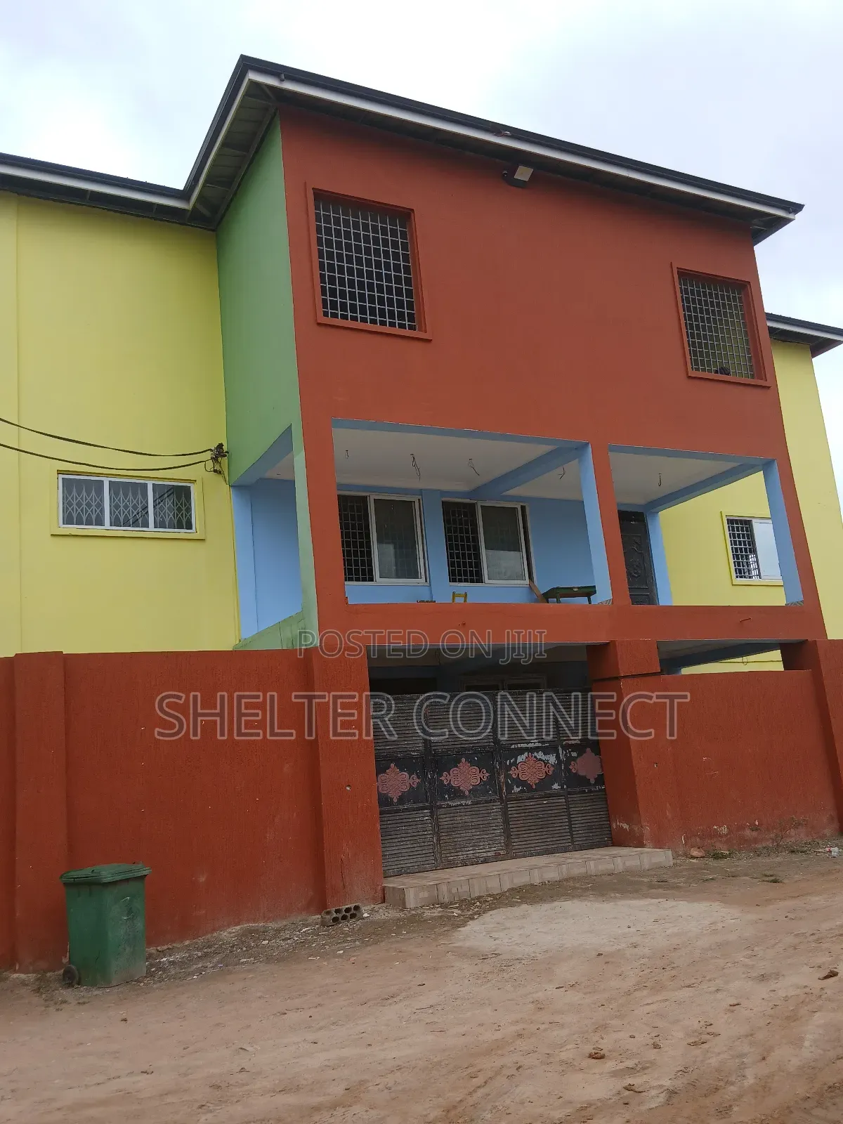 20bdrm Apartment in Teiman, Oyarifa for sale