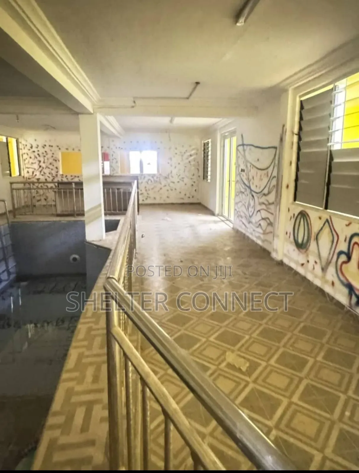 20bdrm Apartment in Teiman, Oyarifa for sale