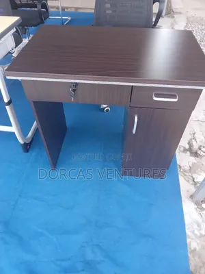 Morsel Office Table