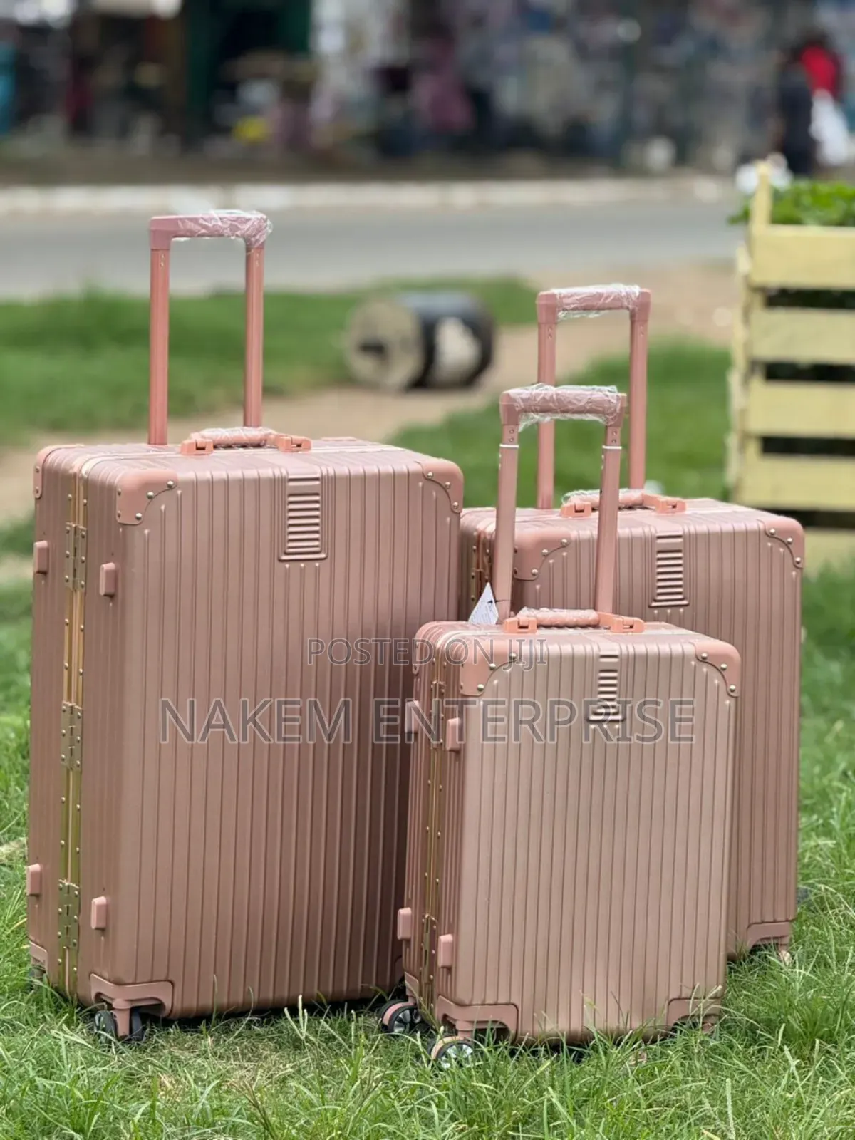Black Zipless Trolling Travelling Luggage Set 3in1