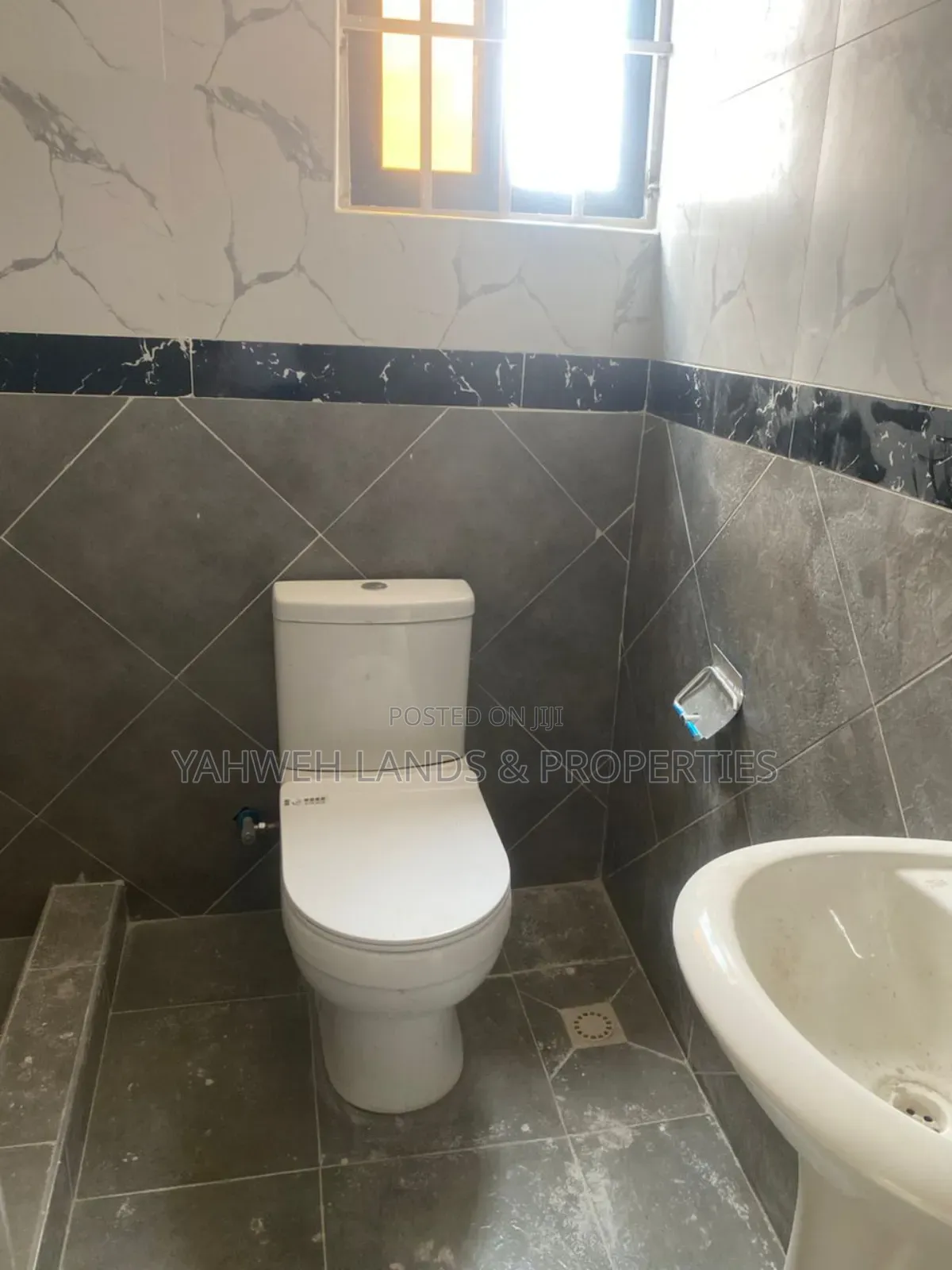 3bdrm House in Adenta for sale