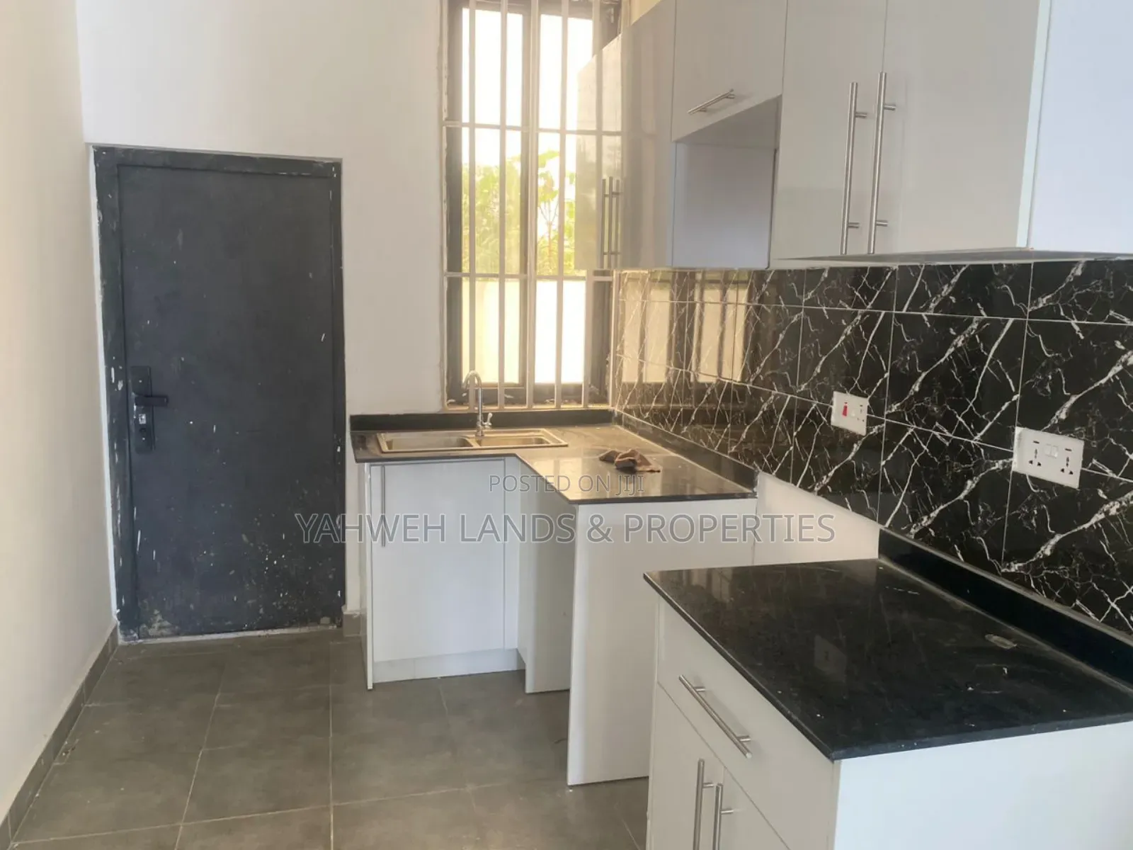 3bdrm House in Adenta for sale