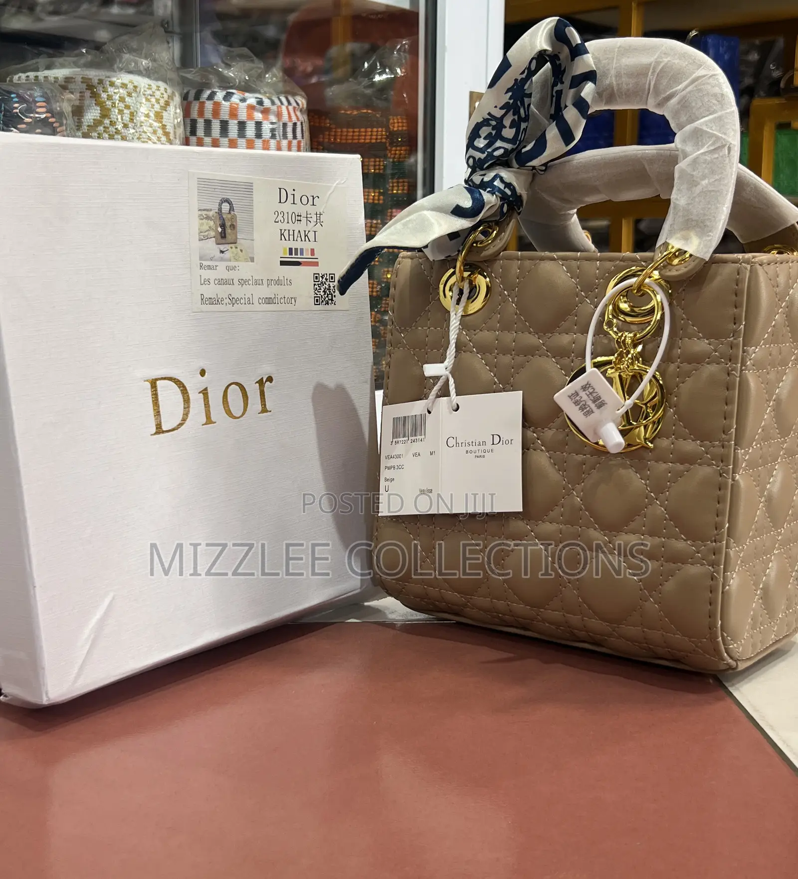Quality Ladies Dior Bag in Different Colours