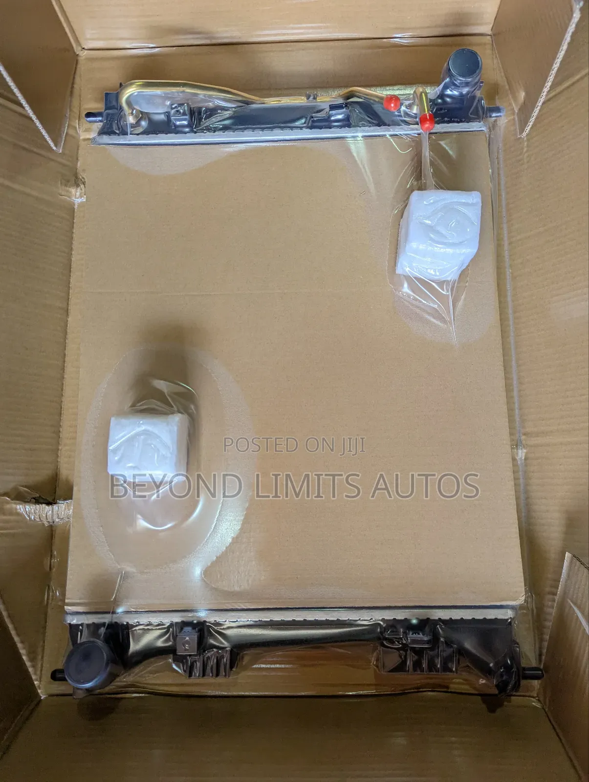 Hyundai Veloster 2011,2012,2013,2014,2015,2016 Radiator / Water Tank