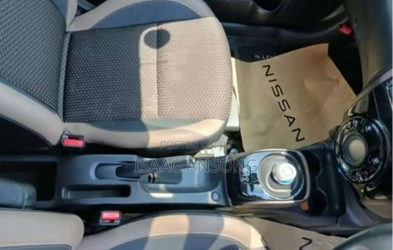 Nissan Note 1.2 Hybrid 2018 Red