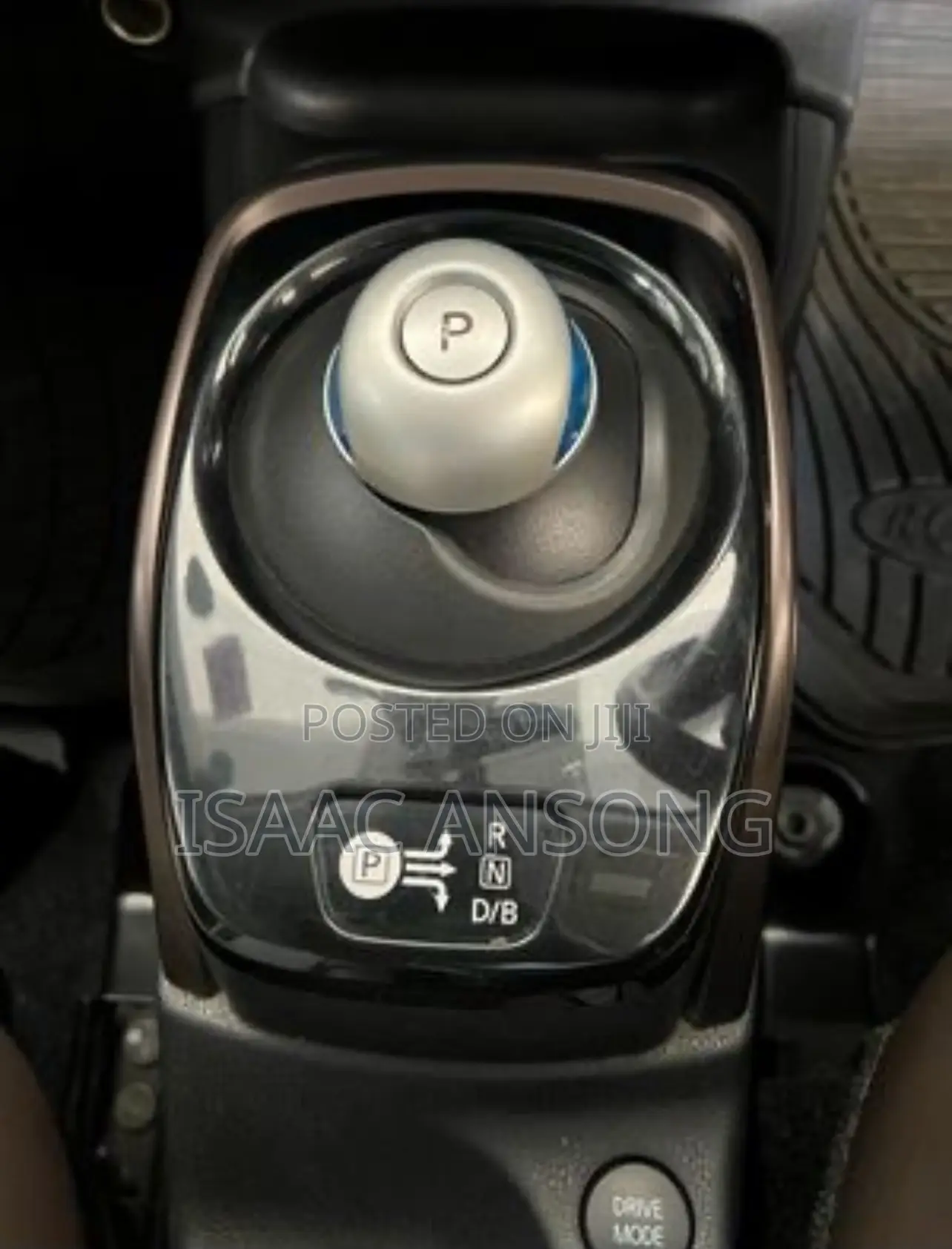 Nissan Note 1.2 Hybrid 2018 Red