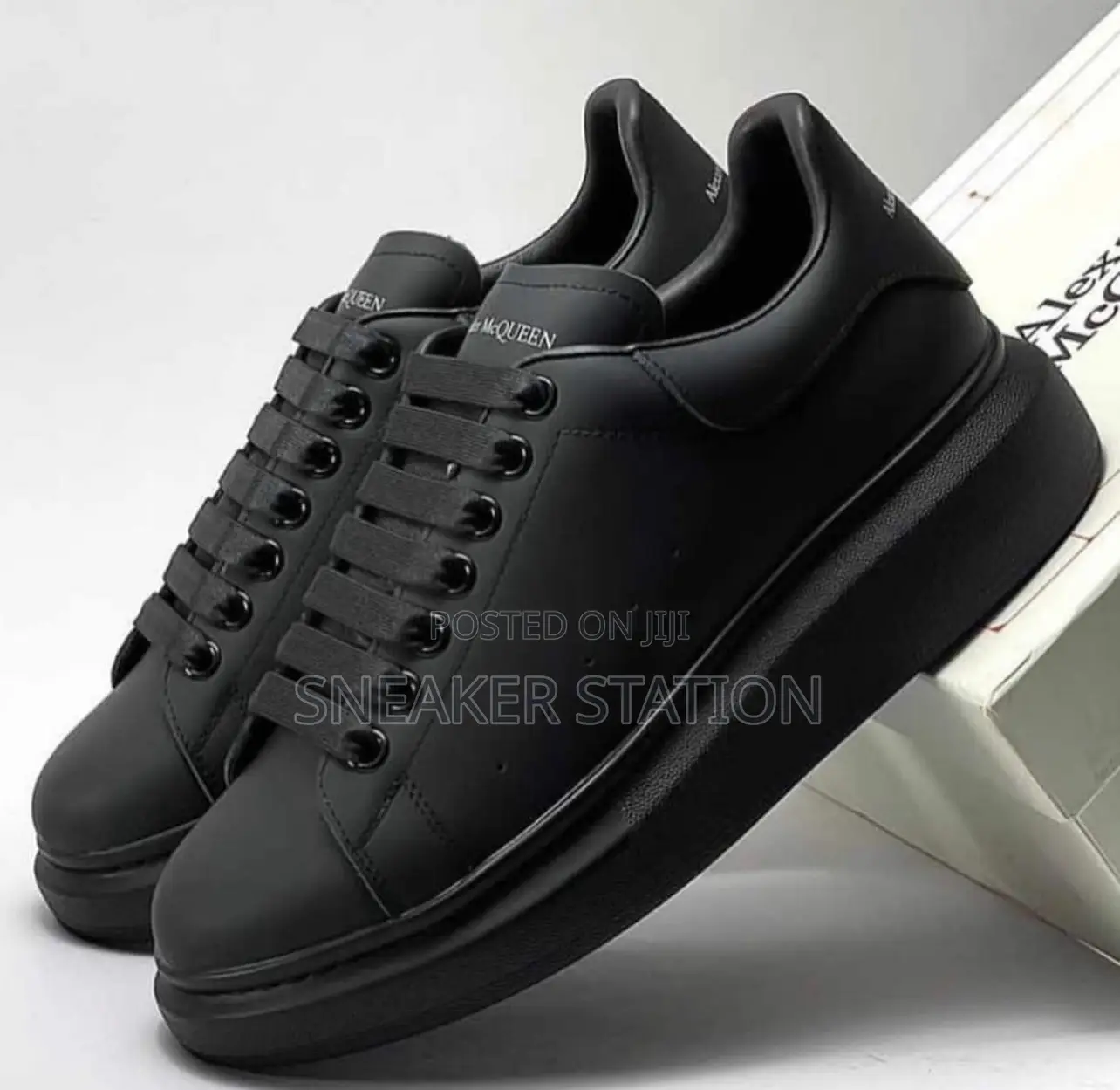 Alexander McQueen All Black Sneaker