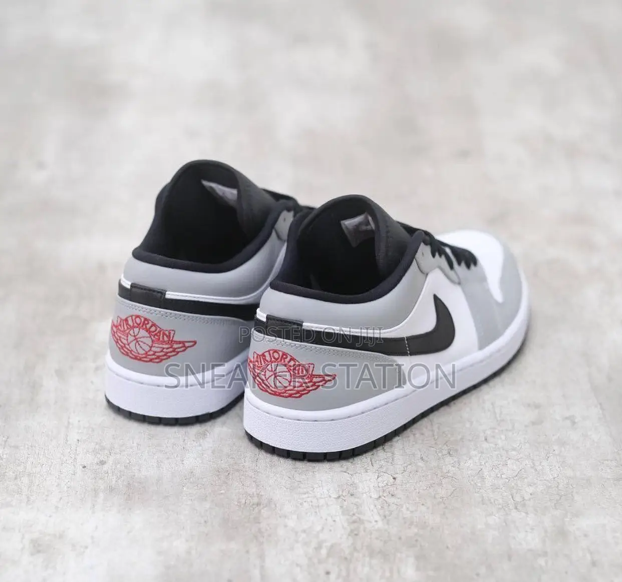 Air Jordan 1 Low Light Smoke Grey