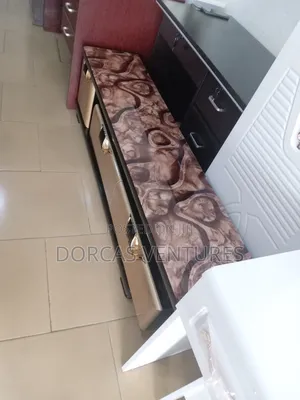 Startup Tv Stand