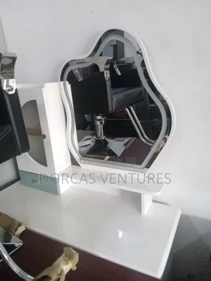 Knees _ Up Mirror
