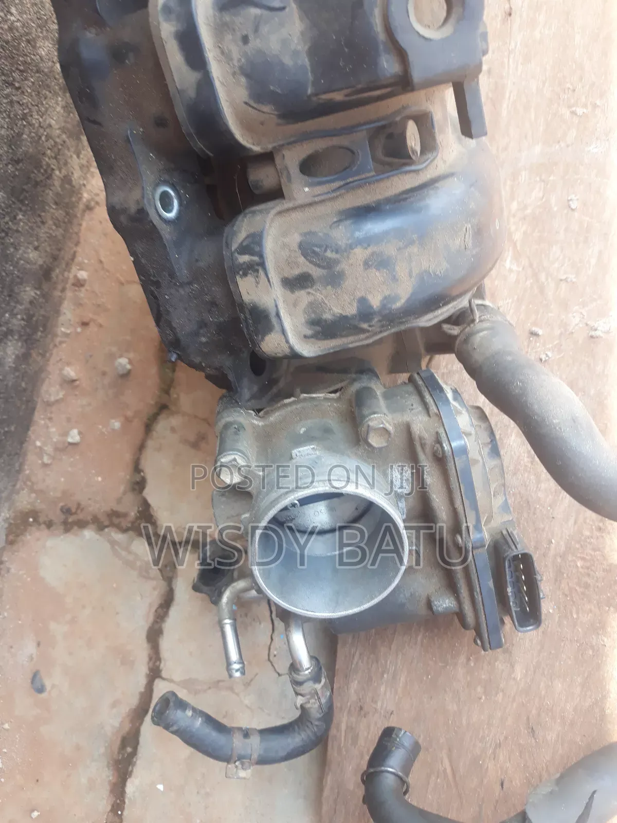 2012 Vitz Manifold and Throttle