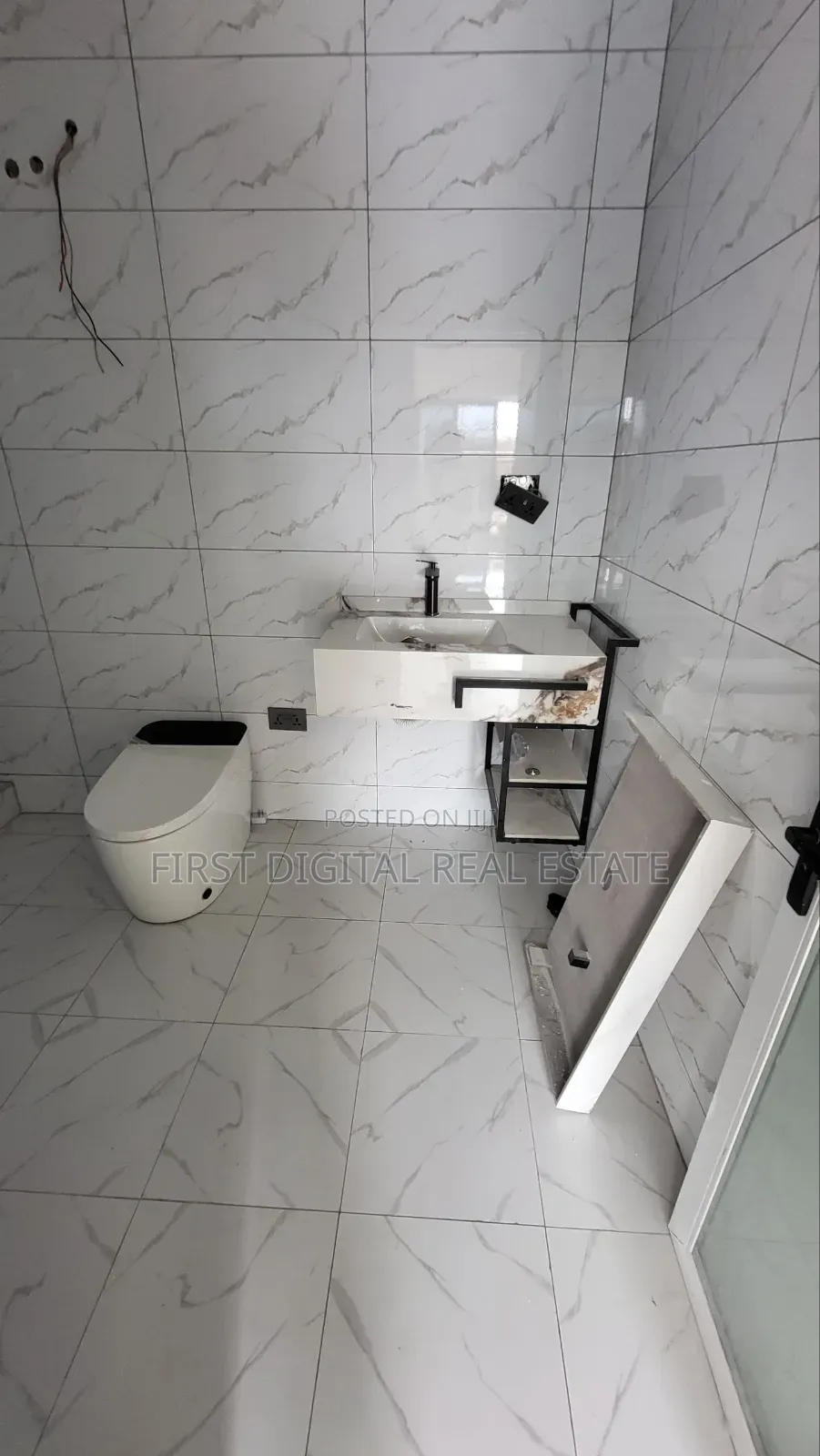 Swimming Pool 3 Bedroom for Sale at Bontianor Hills