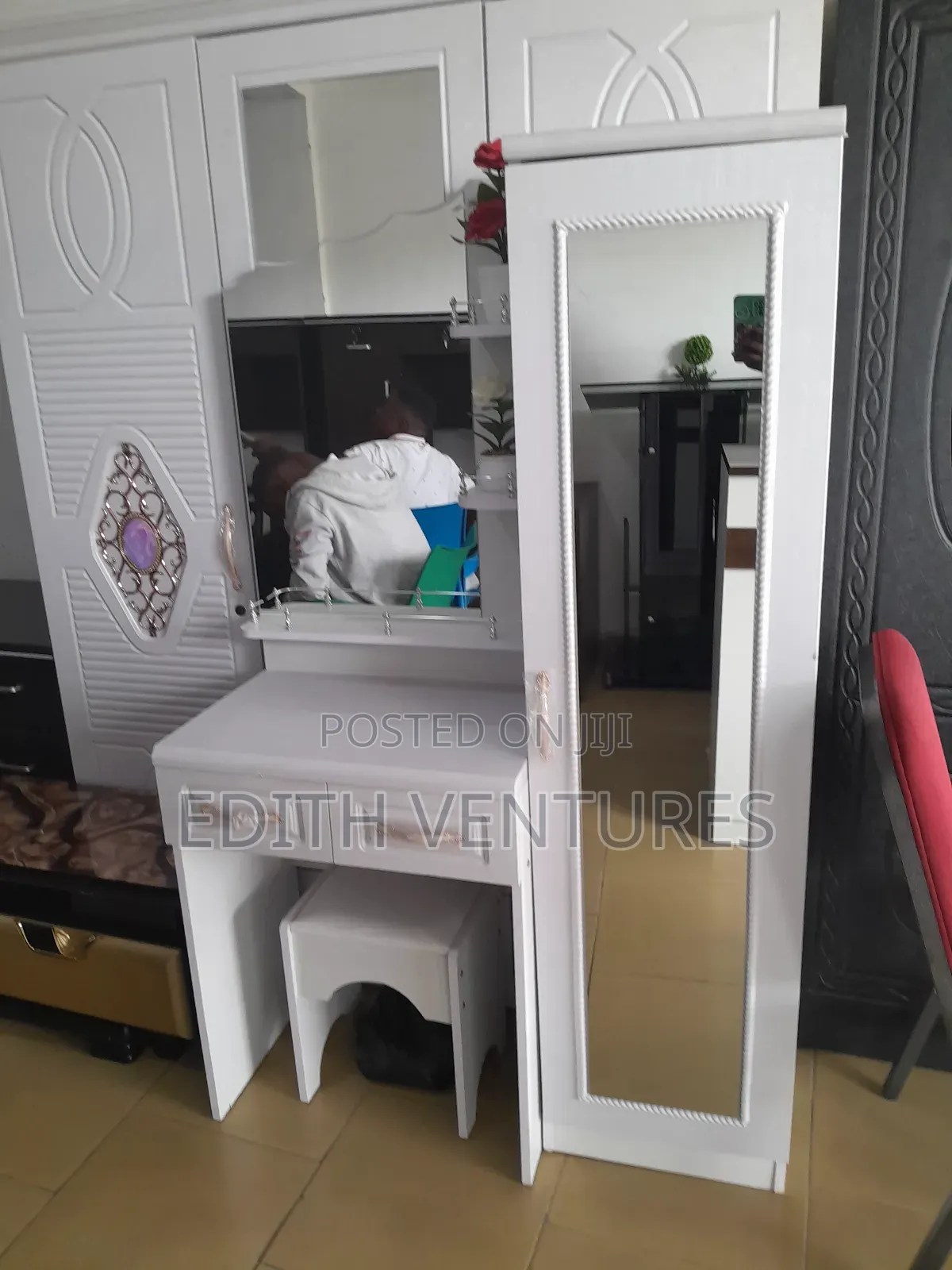 Special Dresser With Wardrobe