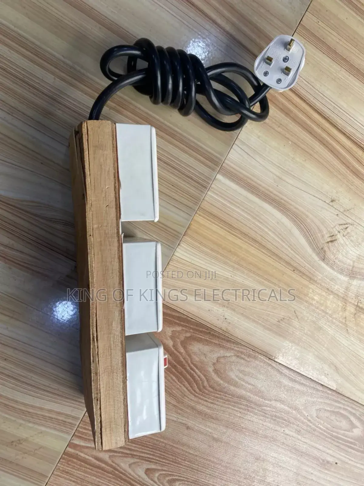 Heavy-Duty 3-Way Extension Board With Switches Indicator Lights