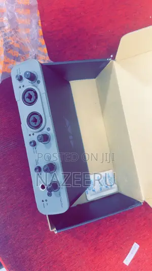 Avid Fast Track Duo , M Audi Axiom Air Midi, Mic Shield