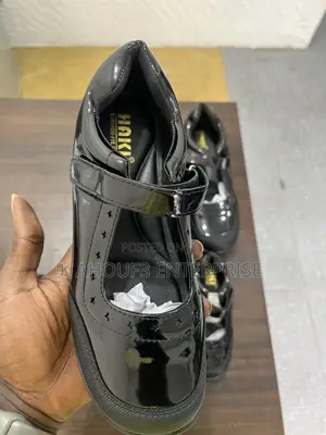 Down School Shoes for Kids