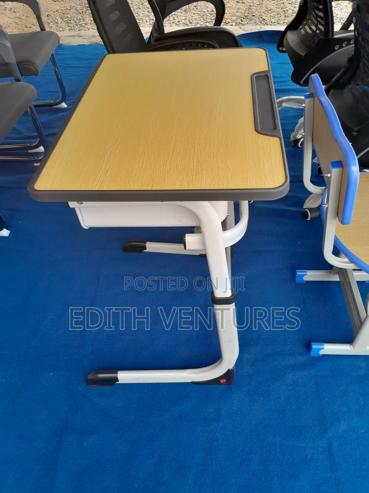Hump Kernel Study Desk