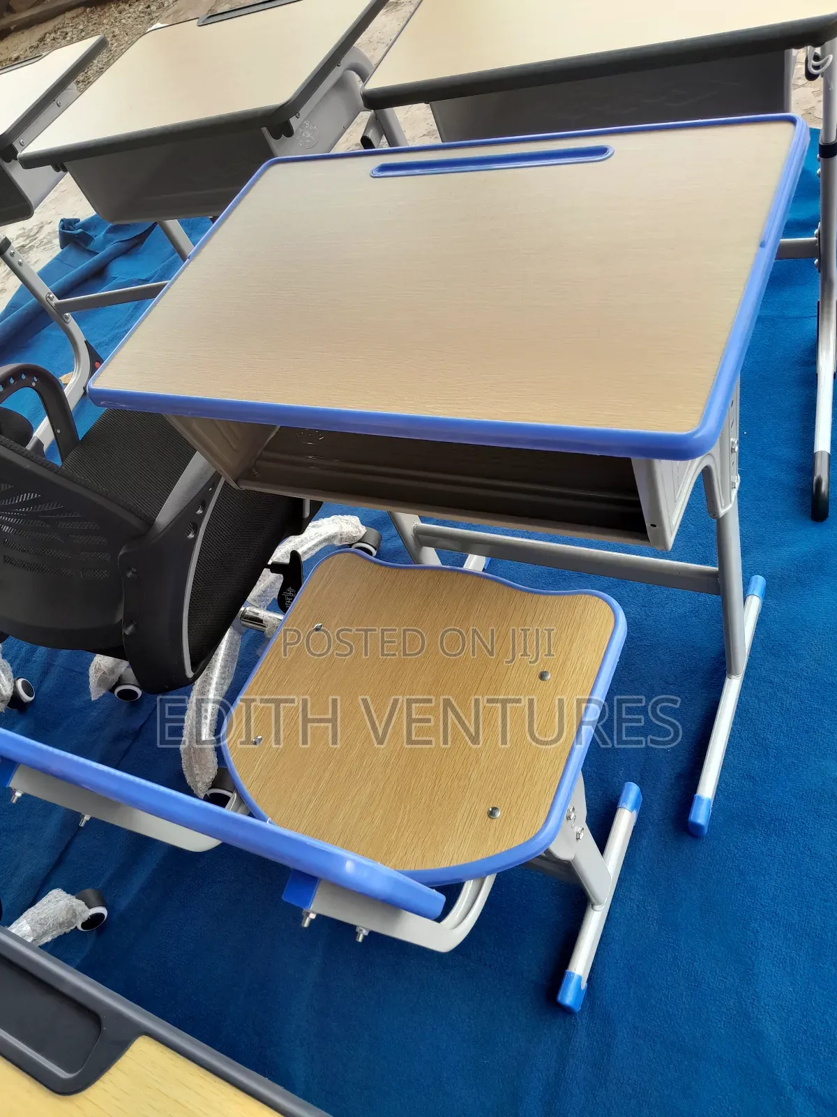 Encourager Study Desk