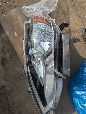 Nissan Sentra 2016,2017,2018,2019 Headlight/ Head Light