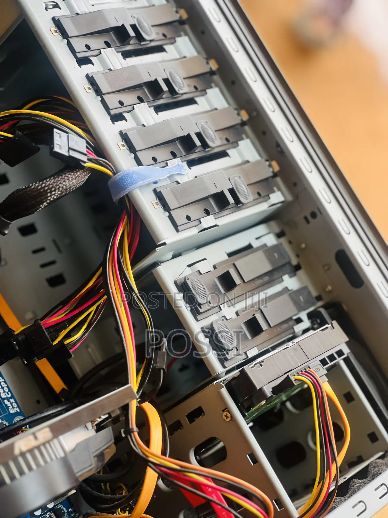 Server 8GB Intel Core I7 HDD 1.5T
