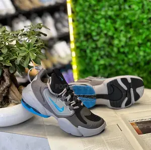 Nike Air Max Alpha Savage