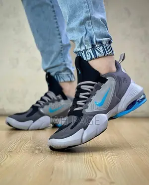 Nike Air Max Alpha Savage