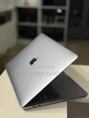 Laptop Apple MacBook Pro 2020 16GB Intel Core I5 SSD 512GB