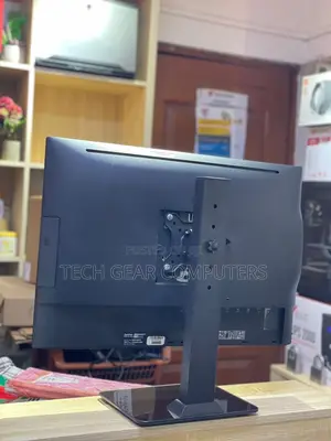 Desktop Computer Dell OptiPlex 7450 8GB Intel Core i5 SSD 256GB