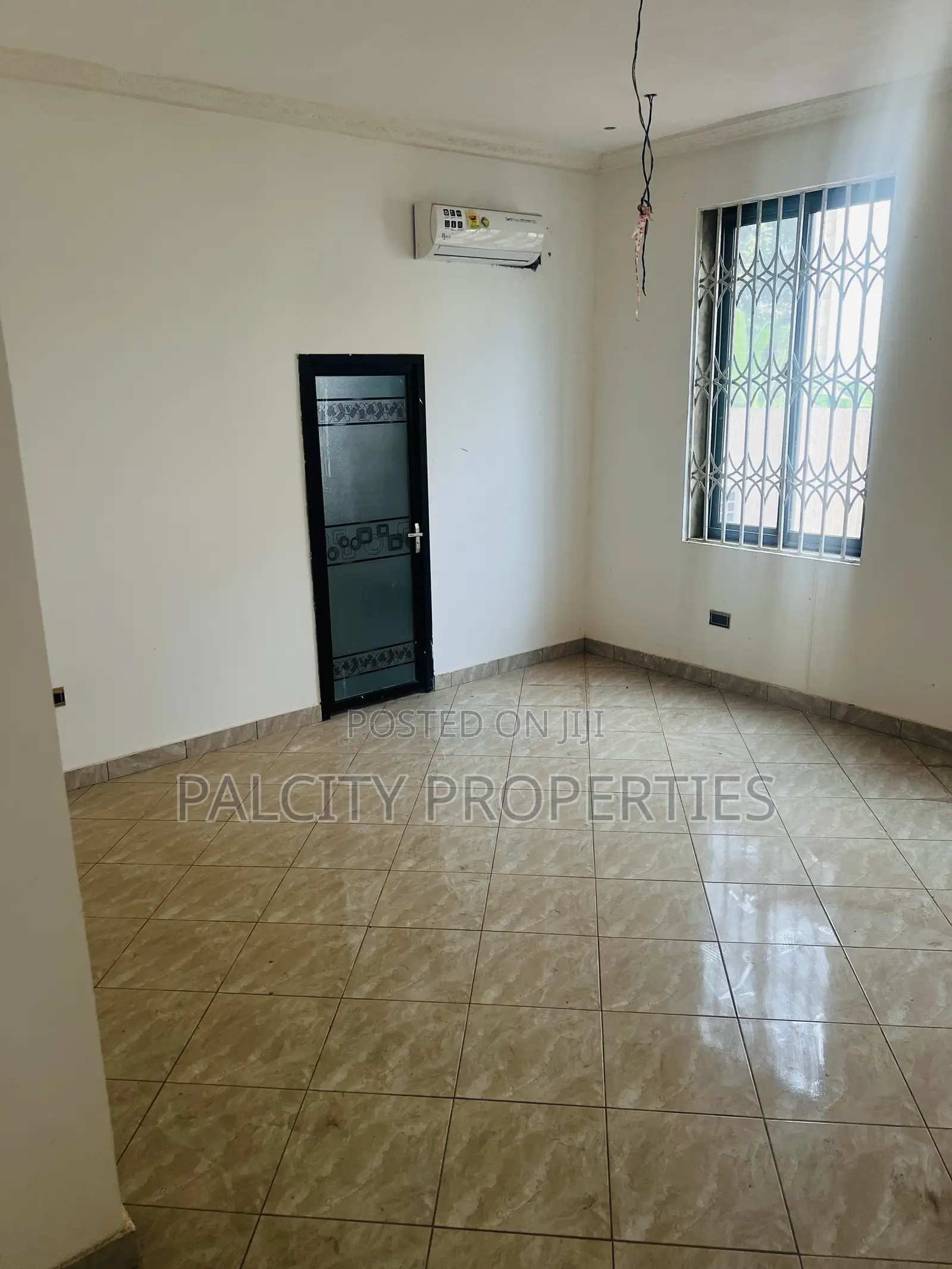 7bdrm House in Palcity Estate, Kumasi Metropolitan for sale
