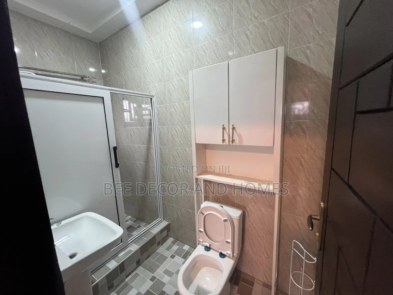 2bdrm Apartment in Bee Decor & Homes, Agbogba for rent