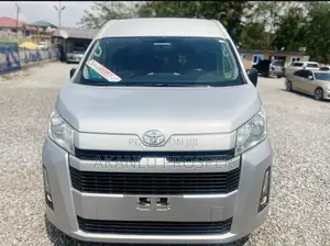 Toyota Hiance for Rent
