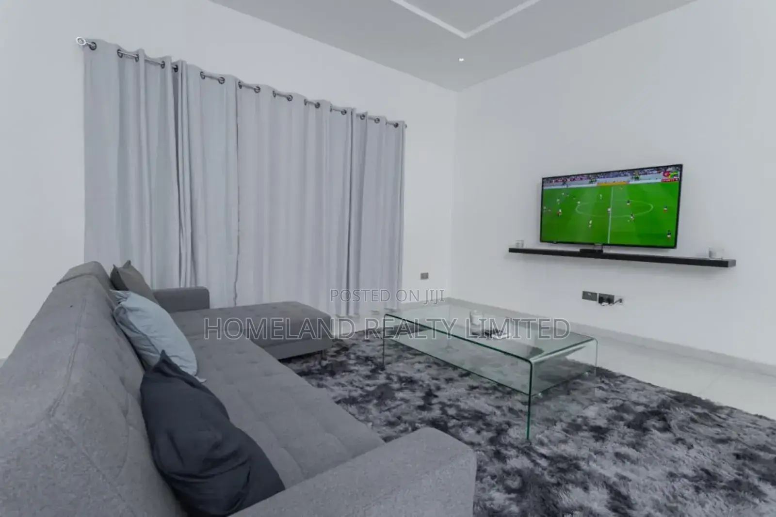 4bdrm Duplex in Papafio Hills Road for sale