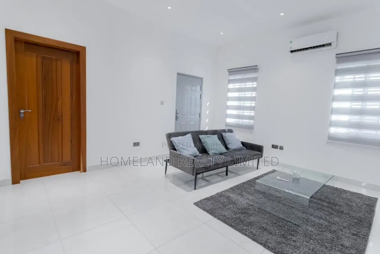 4bdrm Duplex in Papafio Hills Road for sale