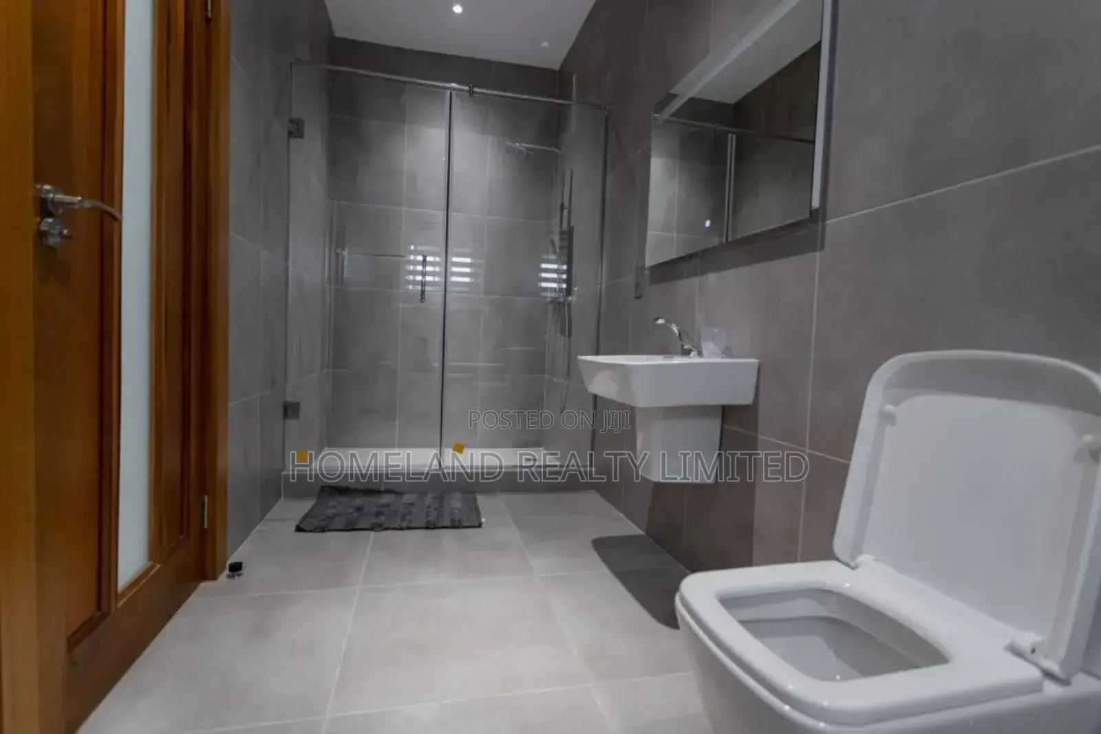 4bdrm Duplex in Papafio Hills Road for sale