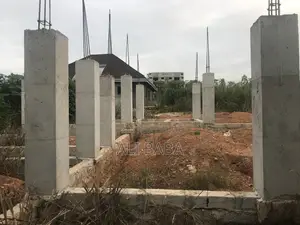 3bedrooms/Story Building Up to Floor Level for Sale at Santasi Darko