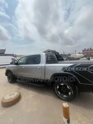 Dodge RAM 1500 5.7 Petrol AWD 2022 Silver
