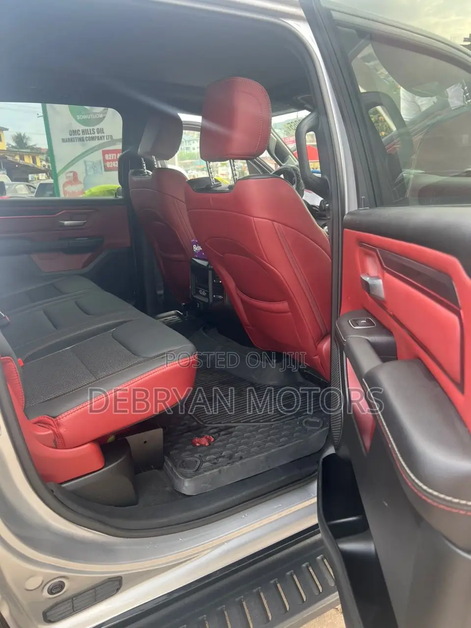 Dodge RAM 1500 5.7 Petrol AWD 2022 Silver