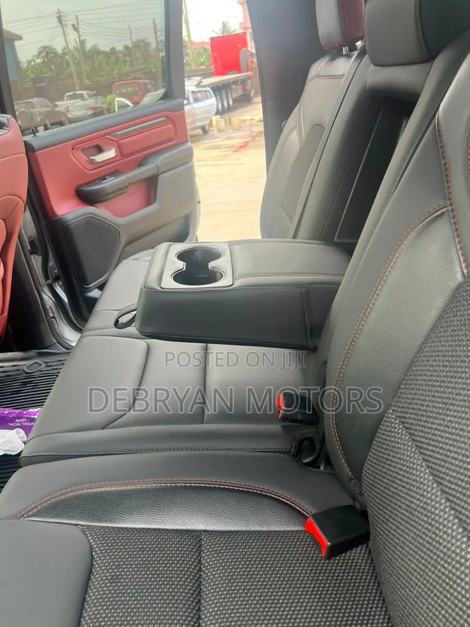 Dodge RAM 1500 5.7 Petrol AWD 2022 Silver