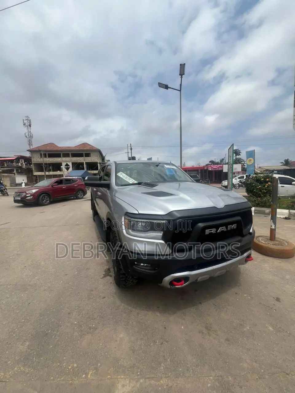 Dodge RAM 1500 5.7 Petrol AWD 2022 Silver