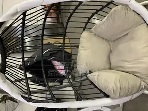 Luxurious Hanging Chair With Pillows