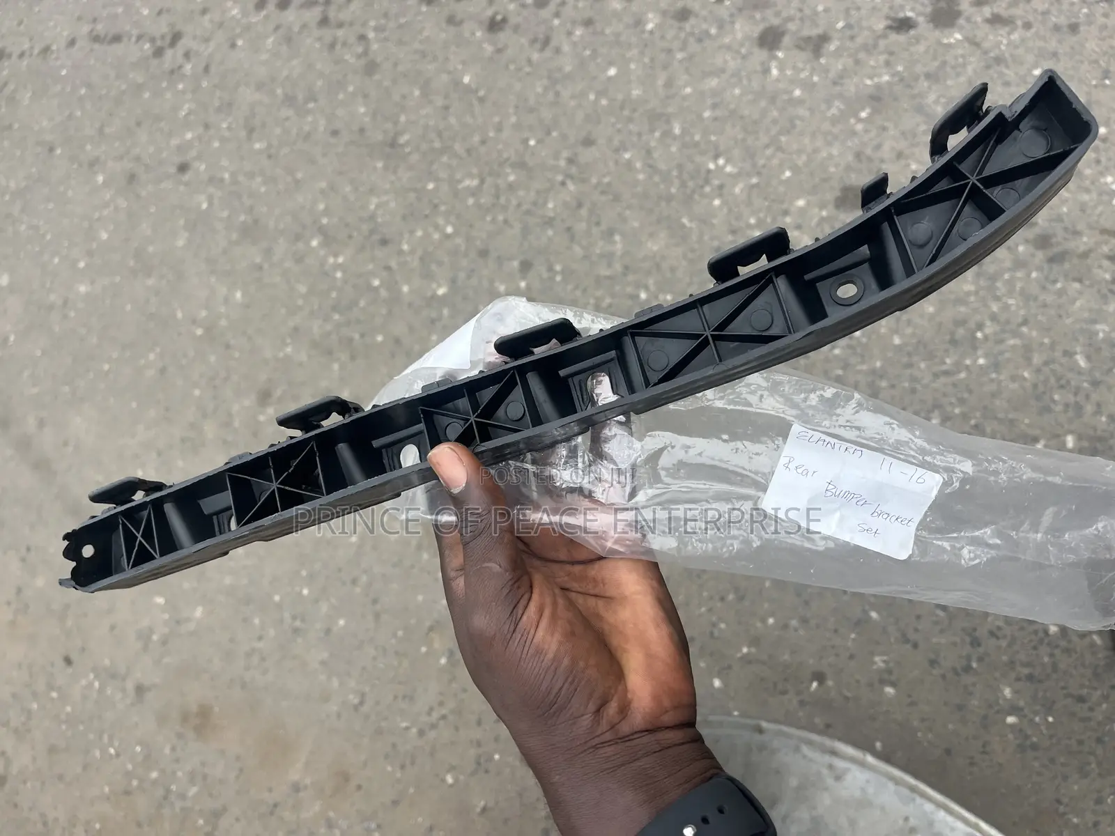 Elantra 2012 2013 2014 2015 2016 Back or Rear Bumper Bracket or Locker