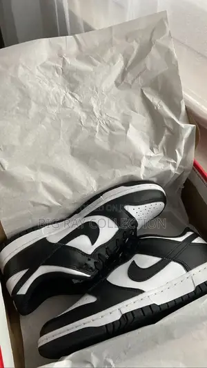 Nike Sb Black and White