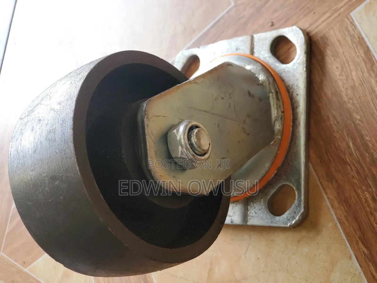 Iron Casterswheel