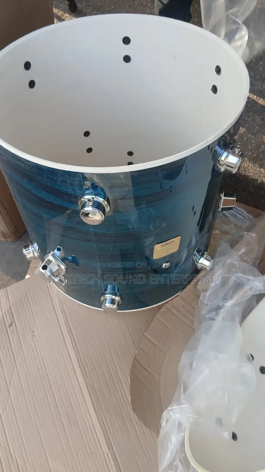 Yamaha Drum Set (Double Cutting)