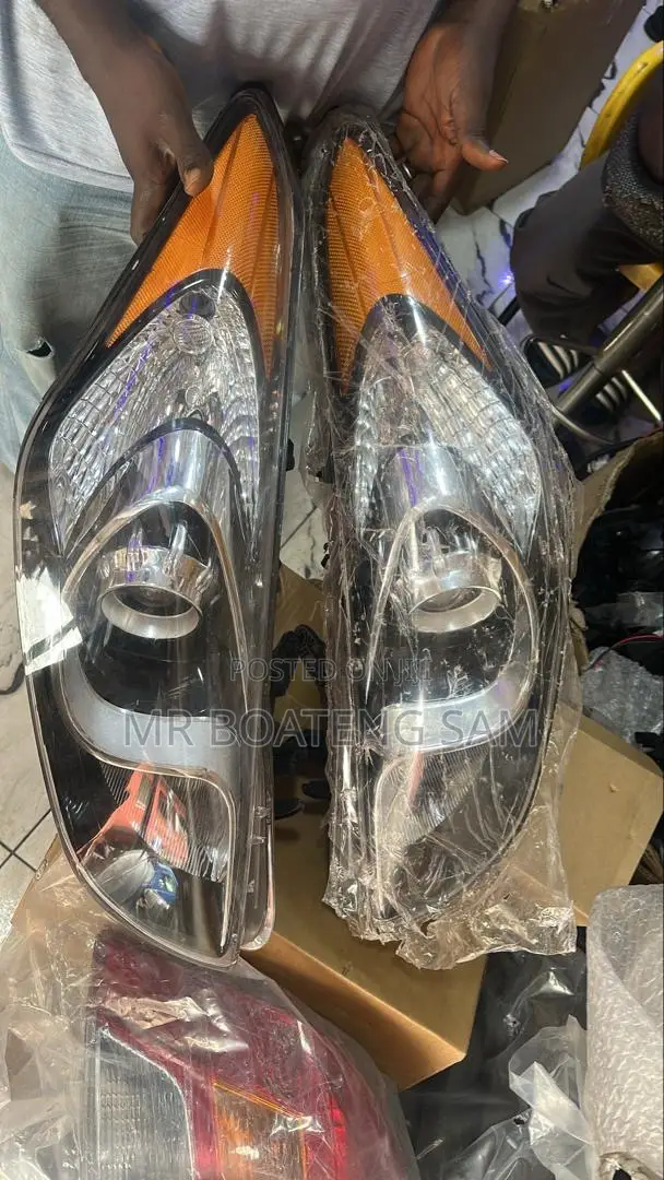 Hyundai Elantra Gt 2017 Headlight